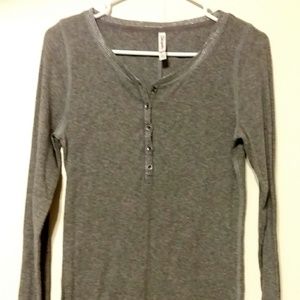 Aeropostale Long Sleeve T-shirt